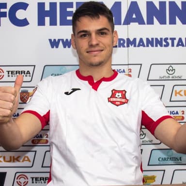 Daniel Paraschiv - Cultural Leonesa Player