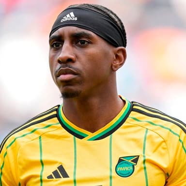 Amari'i Bell - Charlton Athletic Player