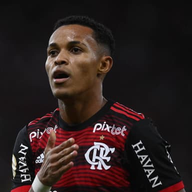 Lázaro Vinicius - Al-Najma Unaizah Player