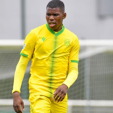 Lohann Doucet - Paris FC Player