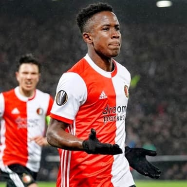 Luis Sinisterra - Cruzeiro Player