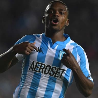 Johan Carbonero - Internacional Player